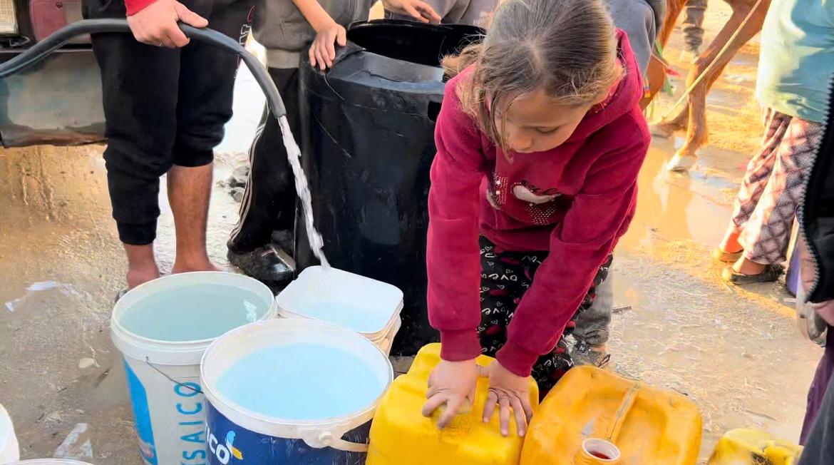Gift donation of drinking water for 200 people for 5 days